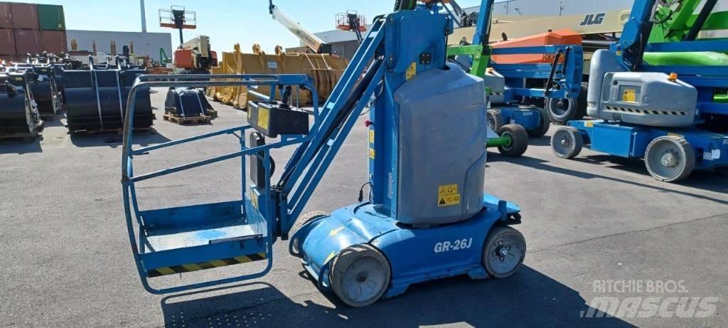 GENIE GR26J Vertikalūs stiebiniai keltuvai