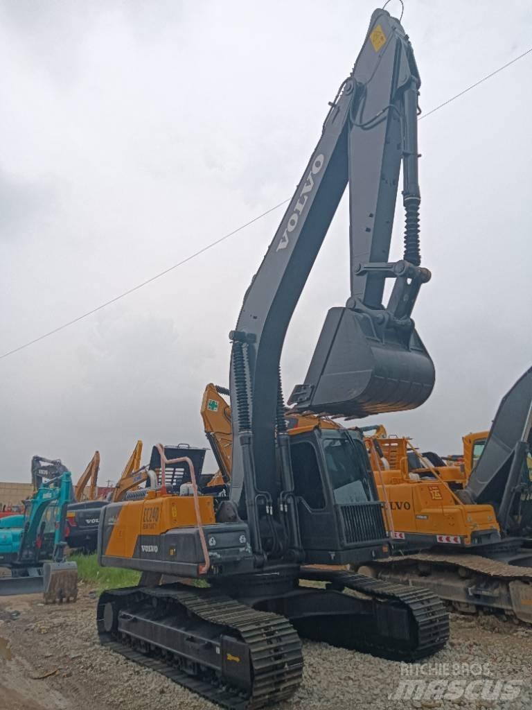 Volvo EC 240 Vikšriniai ekskavatoriai