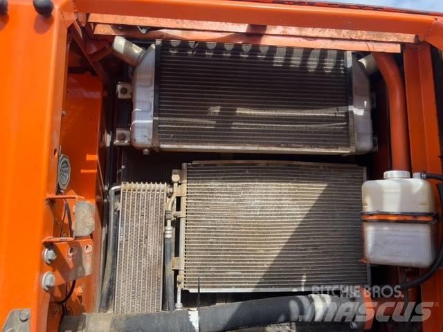 Doosan DX 225 LC Vikšriniai ekskavatoriai