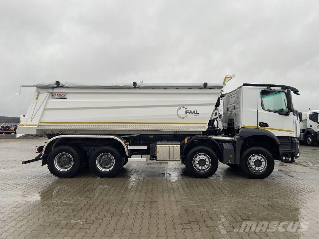 Mercedes-Benz 4143 Savivarčių priekabų vilkikai