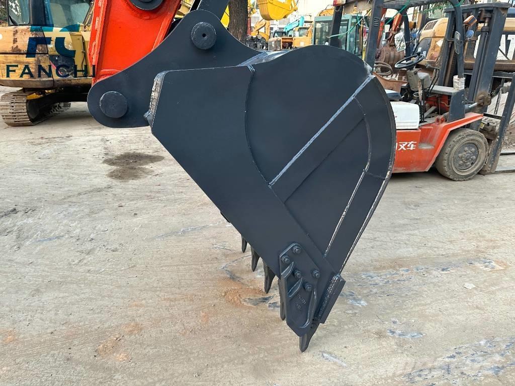 Doosan DX 225 LC Vikšriniai ekskavatoriai