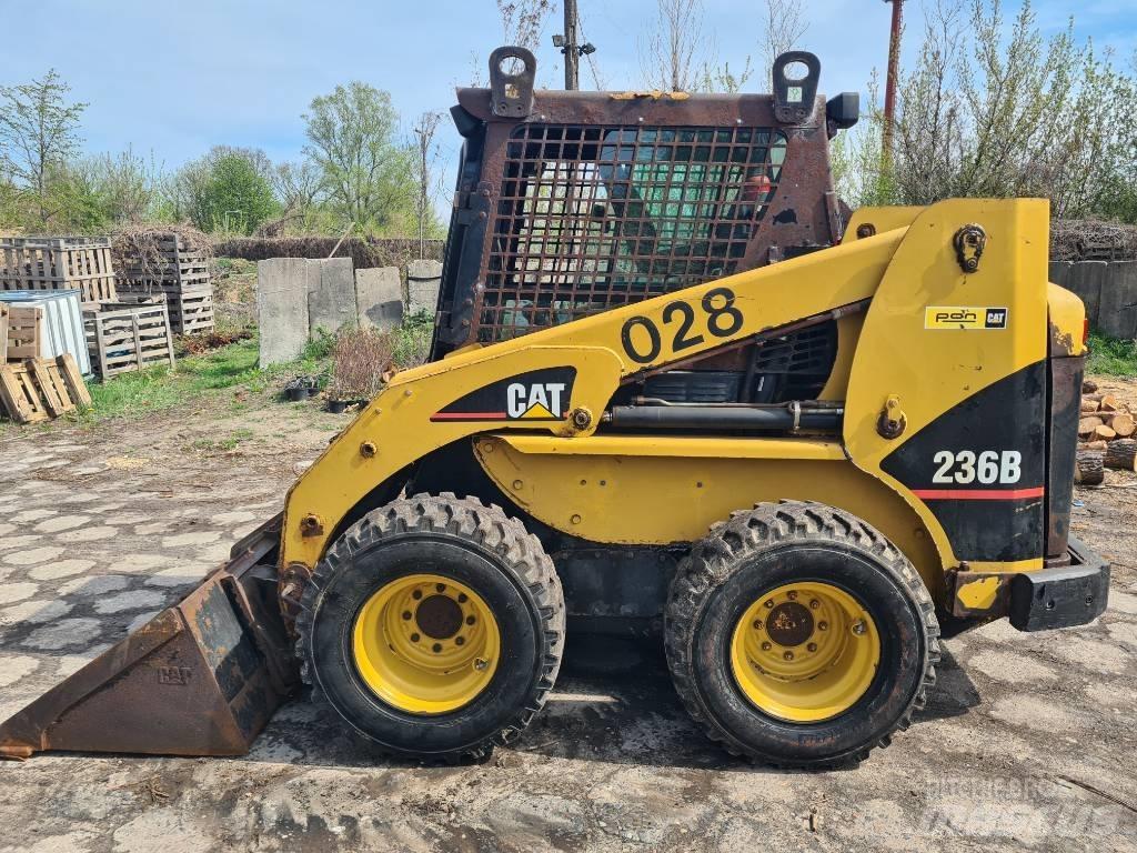 CAT 236 B Mini krautuvai