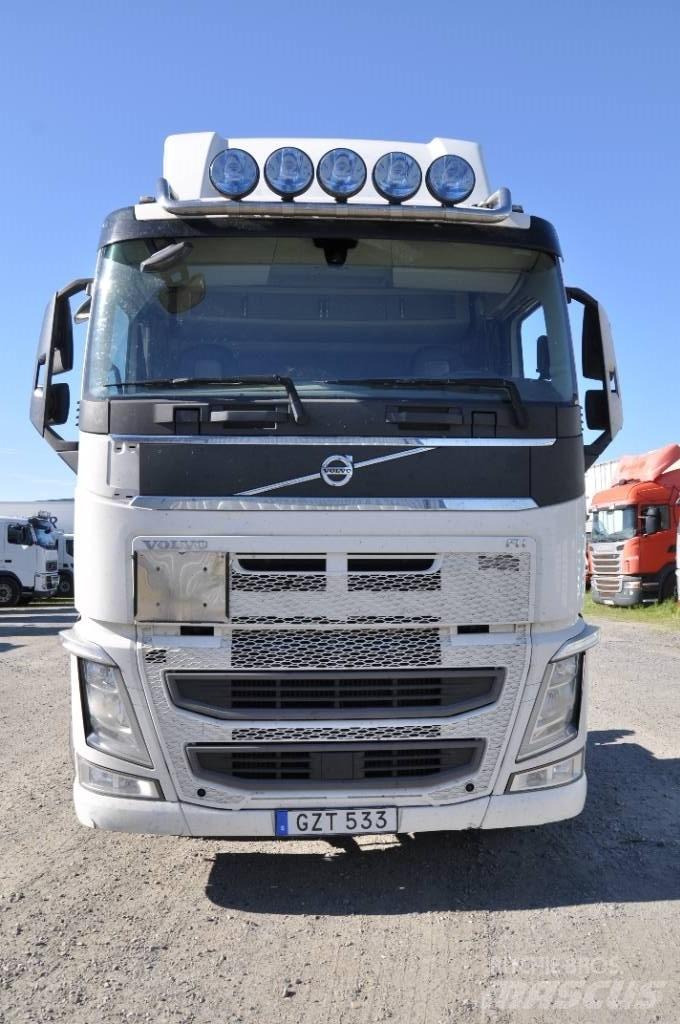 Volvo FH500 6X2 Konteinerių nuožulnaus pakėlimo ant platformos krautuvai