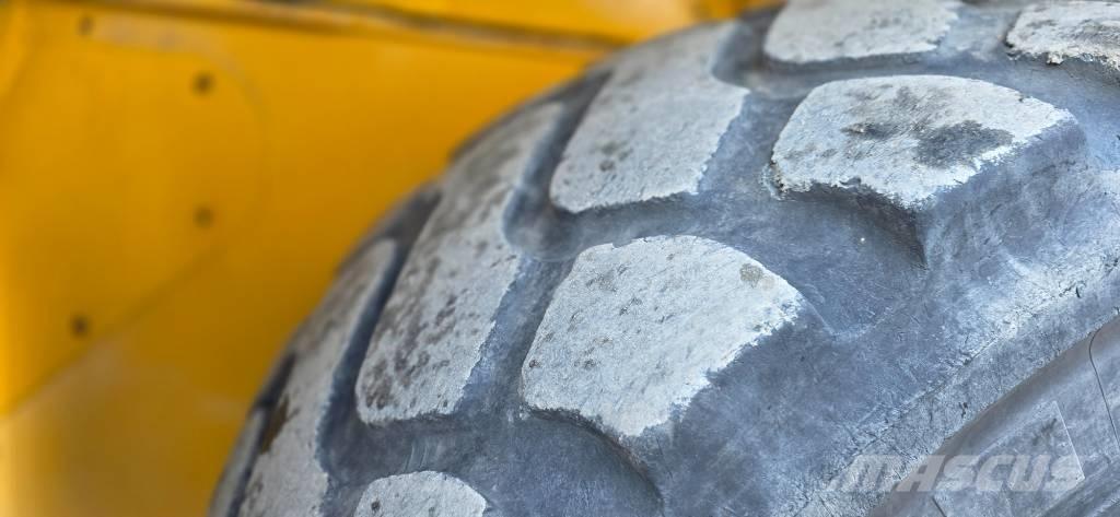 Volvo L 220 G Naudoti ratiniai krautuvai