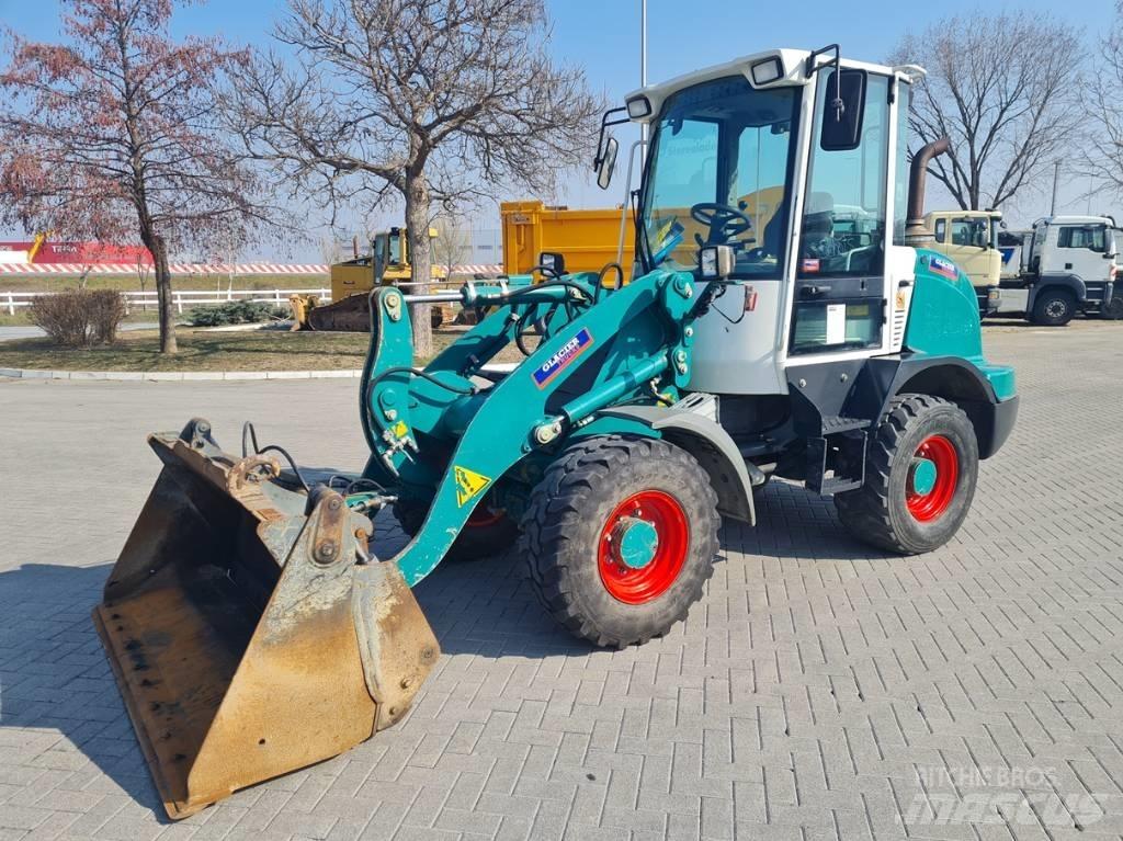 Liebherr L 506 Naudoti ratiniai krautuvai