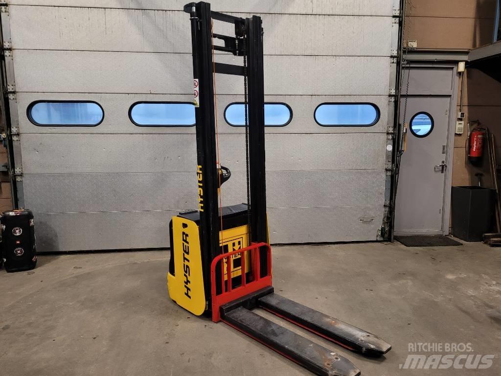 Hyster S 1.6 Rankiniai vėžimėliai