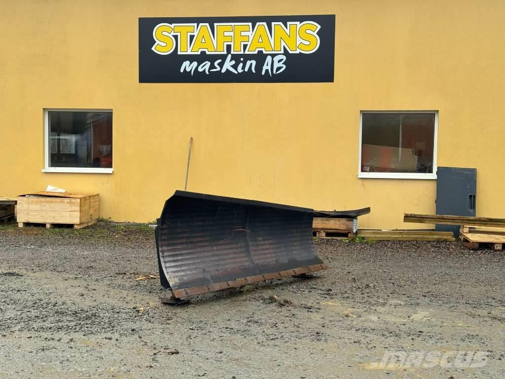 XYZ Diagonalblad Plūgai