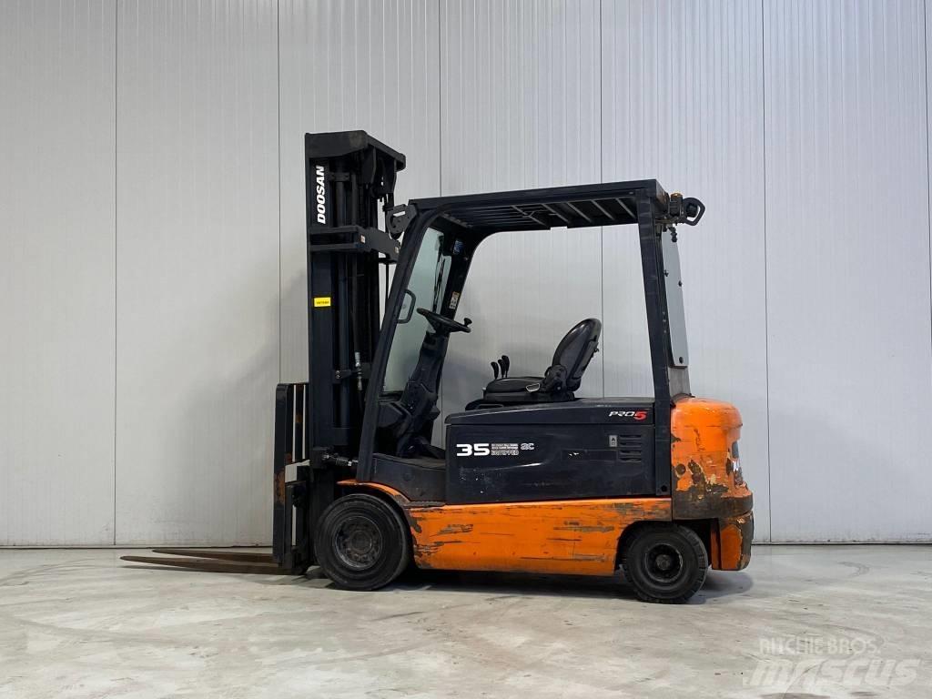 Doosan B35X-5 Elektriniai šakiniai krautuvai