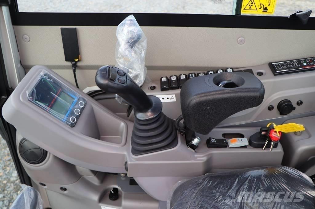 Takeuchi TB325R Mini ekskavatoriai < 7 t