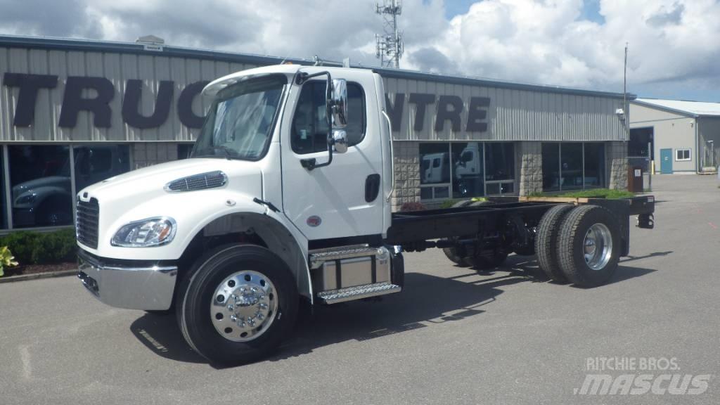Freightliner M2106 Važiuoklė su kabina