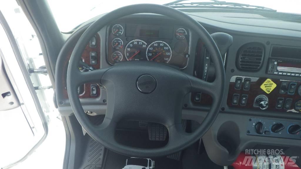 Freightliner M2106 Važiuoklė su kabina