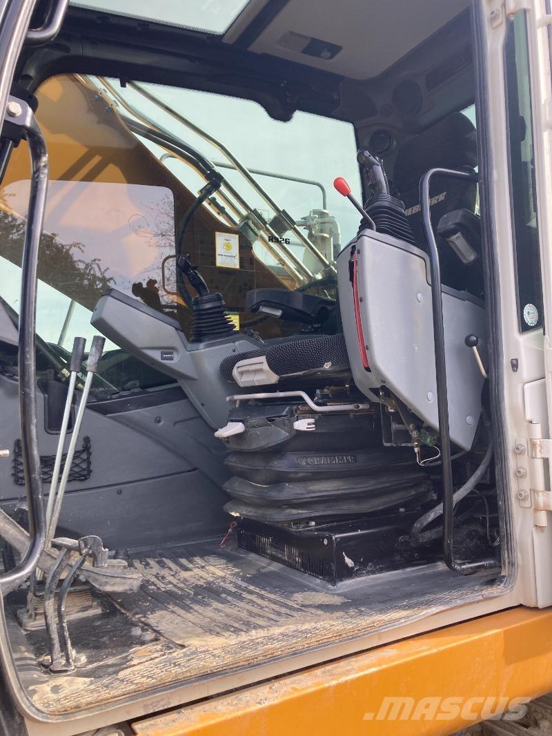 Liebherr R926 Vikšriniai ekskavatoriai
