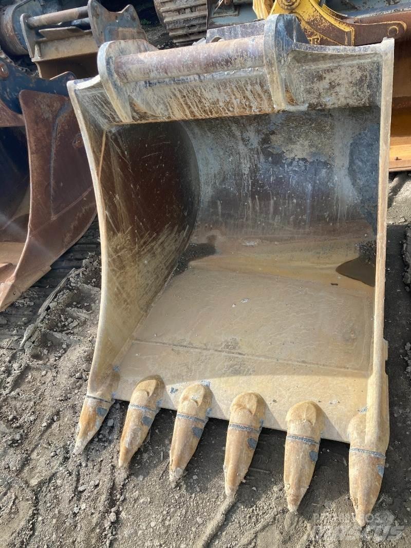 Liebherr R926 Vikšriniai ekskavatoriai