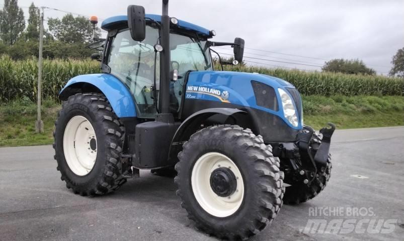 New Holland T 7.200 Traktoriai
