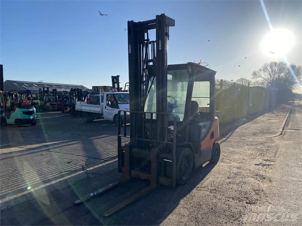 Doosan D30S-5 Dyzeliniai krautuvai