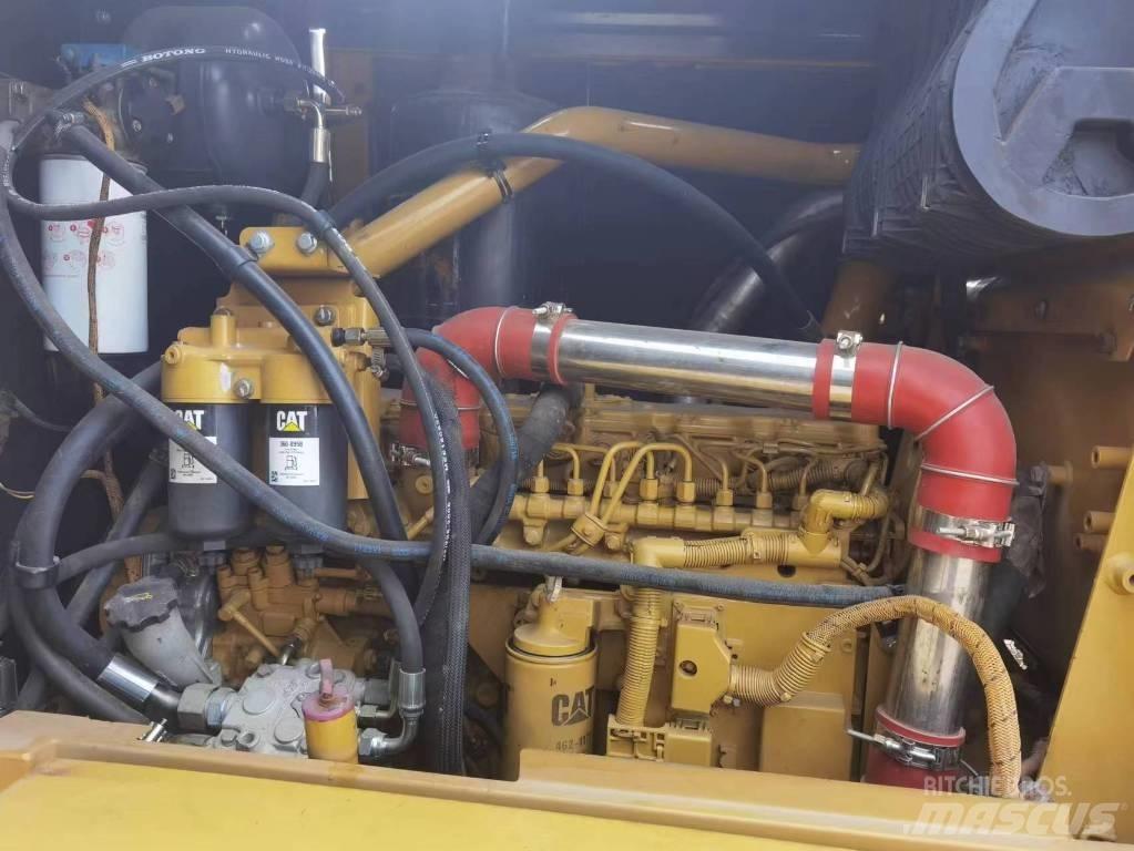 CAT 140 K Greideriai