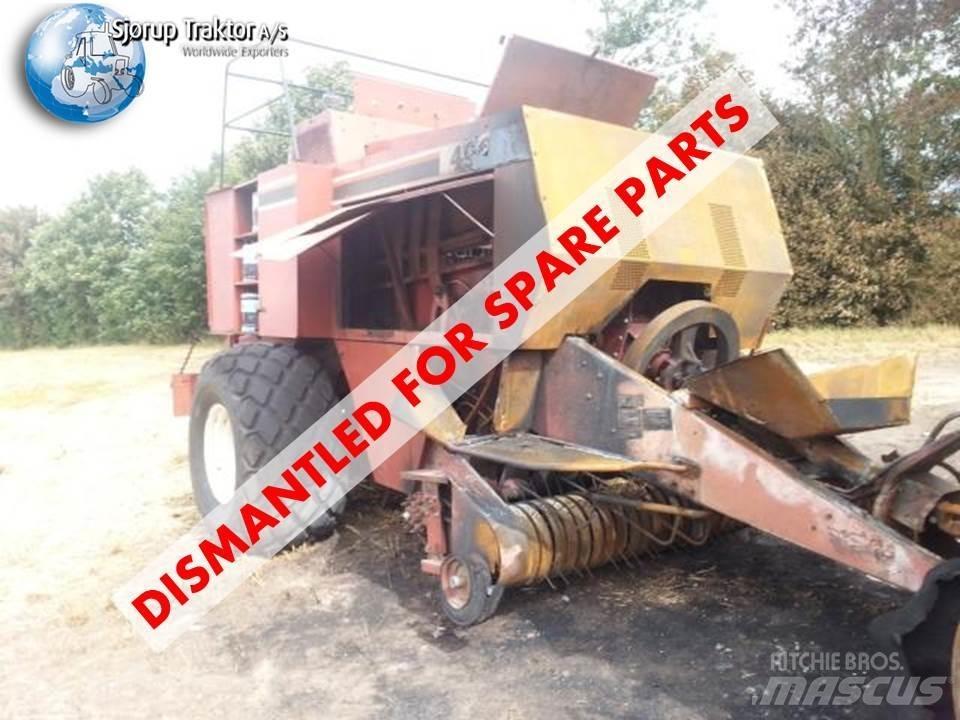 Hesston 4900 Traktoriai
