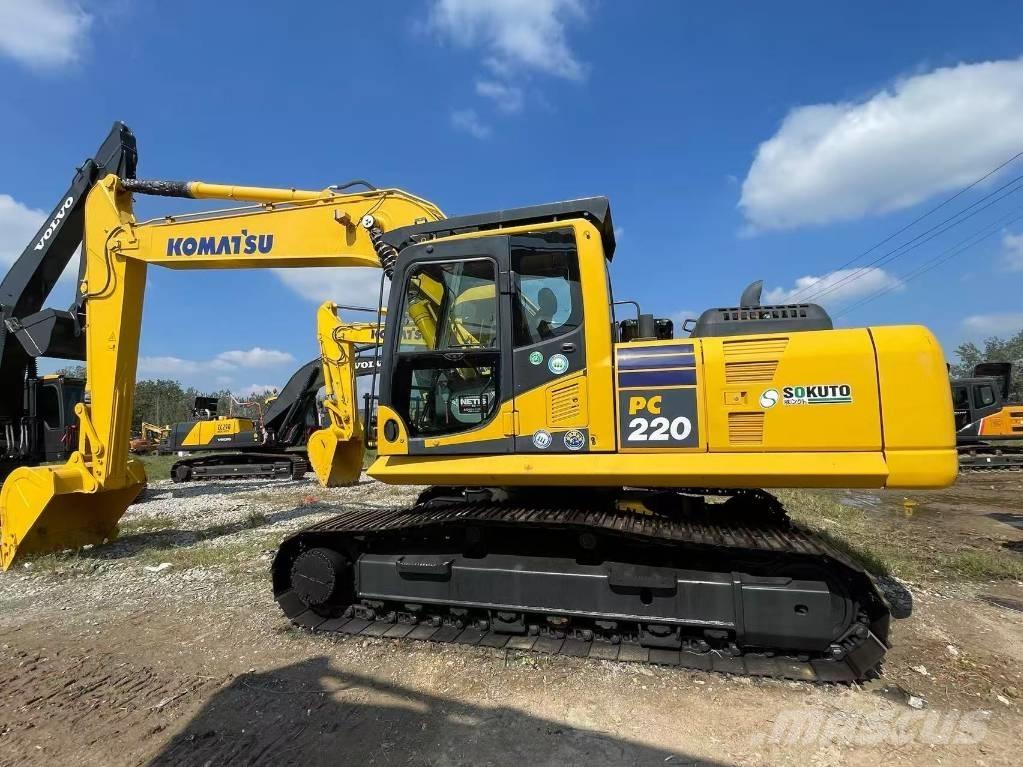 Komatsu PC 220 Vikšriniai ekskavatoriai