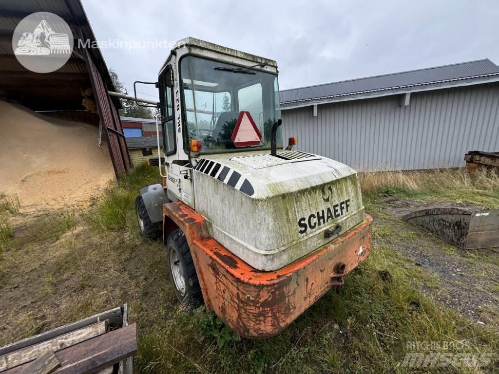 Schaeff SKL 823 Naudoti ratiniai krautuvai