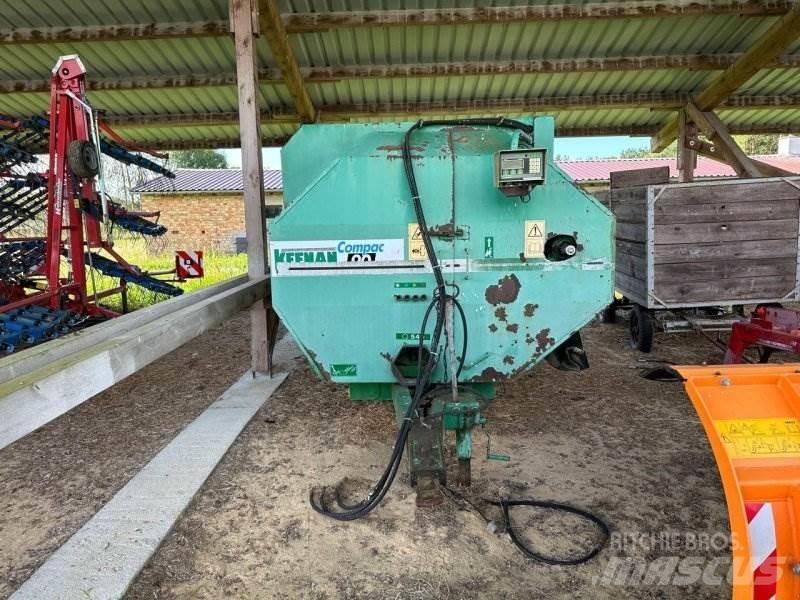Keenan Compac 90 Priėmimo bunkeriai, pūtimo įrenginiai ir keltuvai