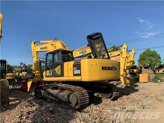 Komatsu PC300-7 Vikšriniai ekskavatoriai