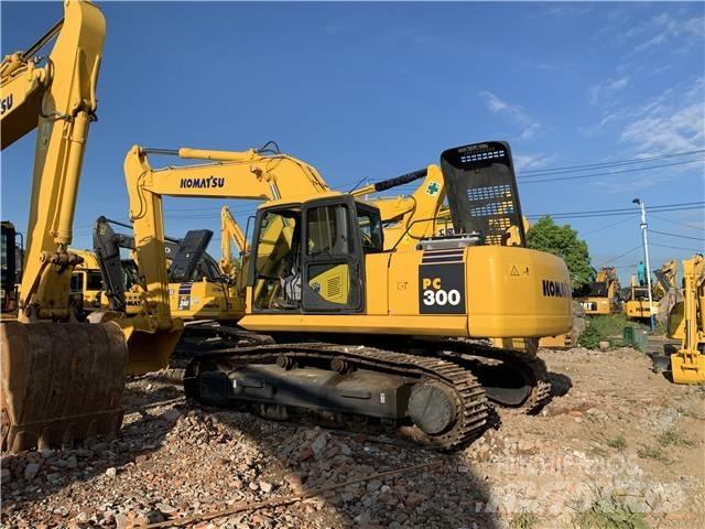 Komatsu PC300-7 Vikšriniai ekskavatoriai