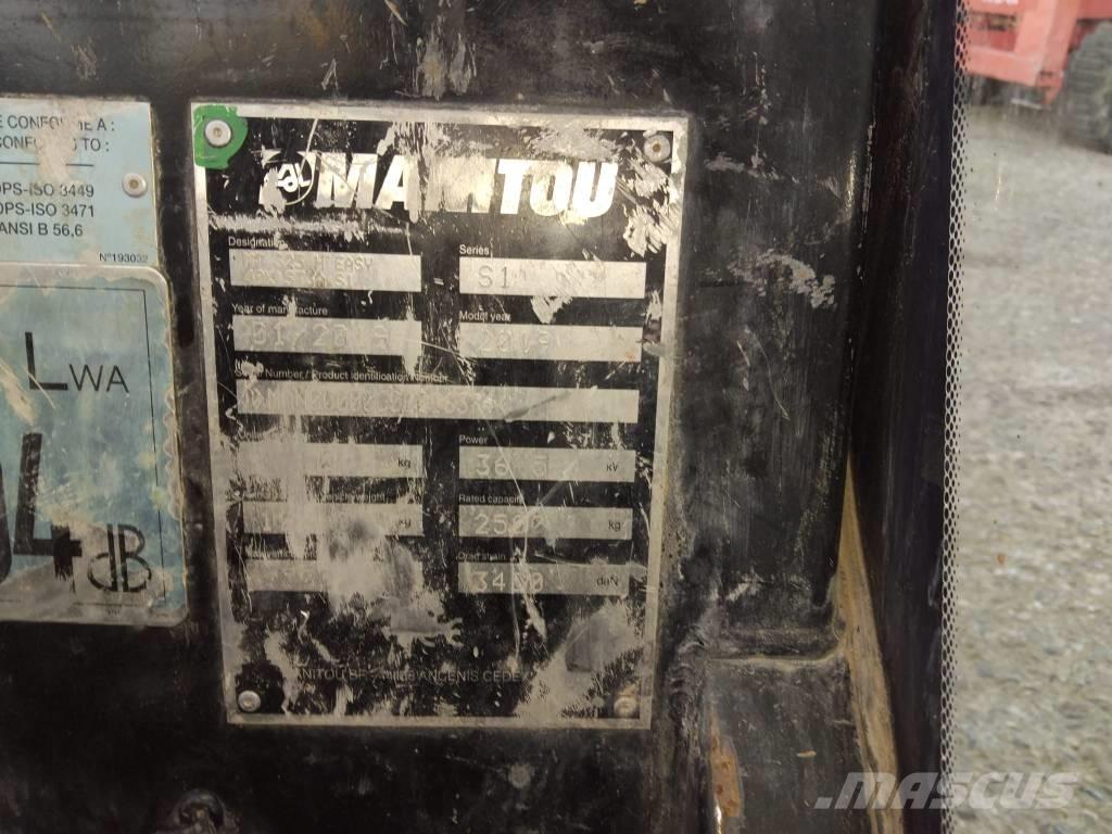 Manitou MT 625 Teleskopiniai krautuvai