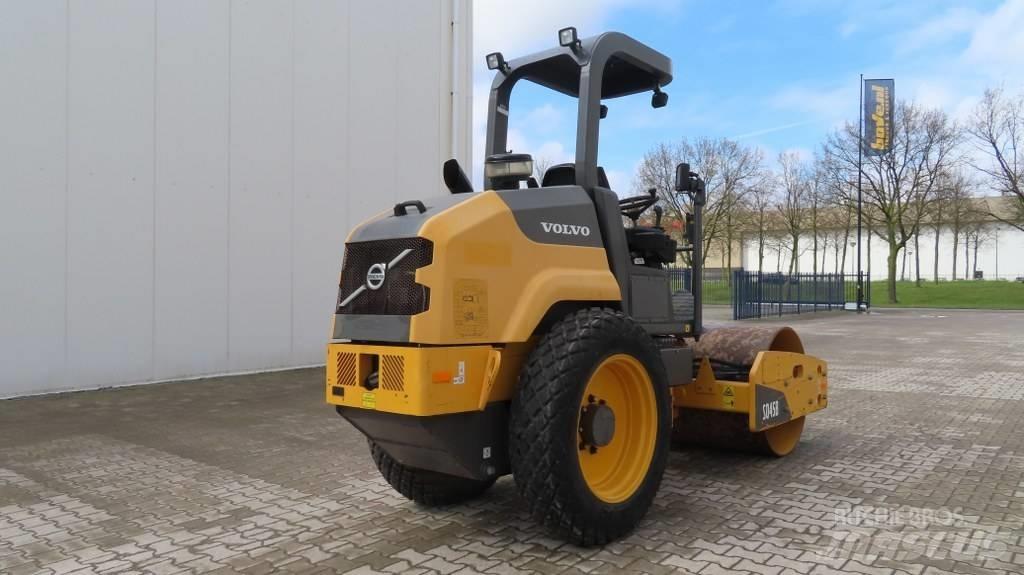 Volvo SD 45 B Vieno būgno volai