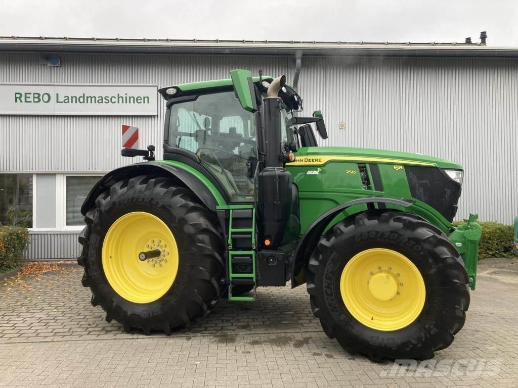 John Deere 6R250 Traktoriai
