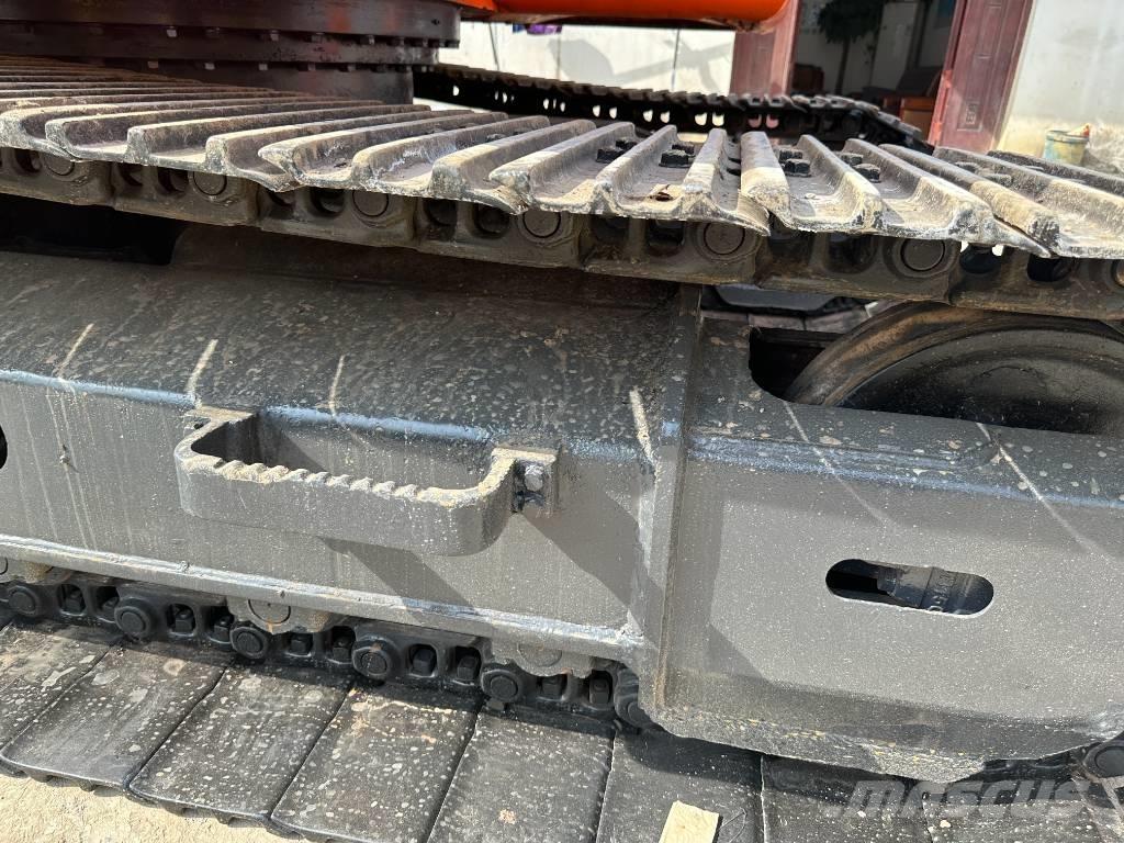 Doosan DX 160 LC Vikšriniai ekskavatoriai