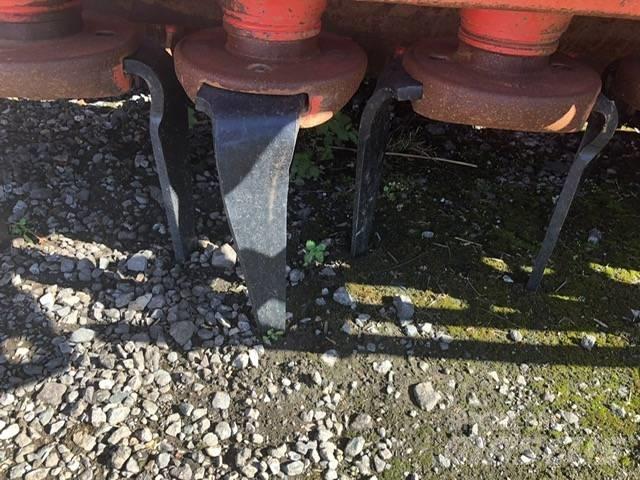 Kuhn HR 4030 Varomosios akėčios ir žemės frezos