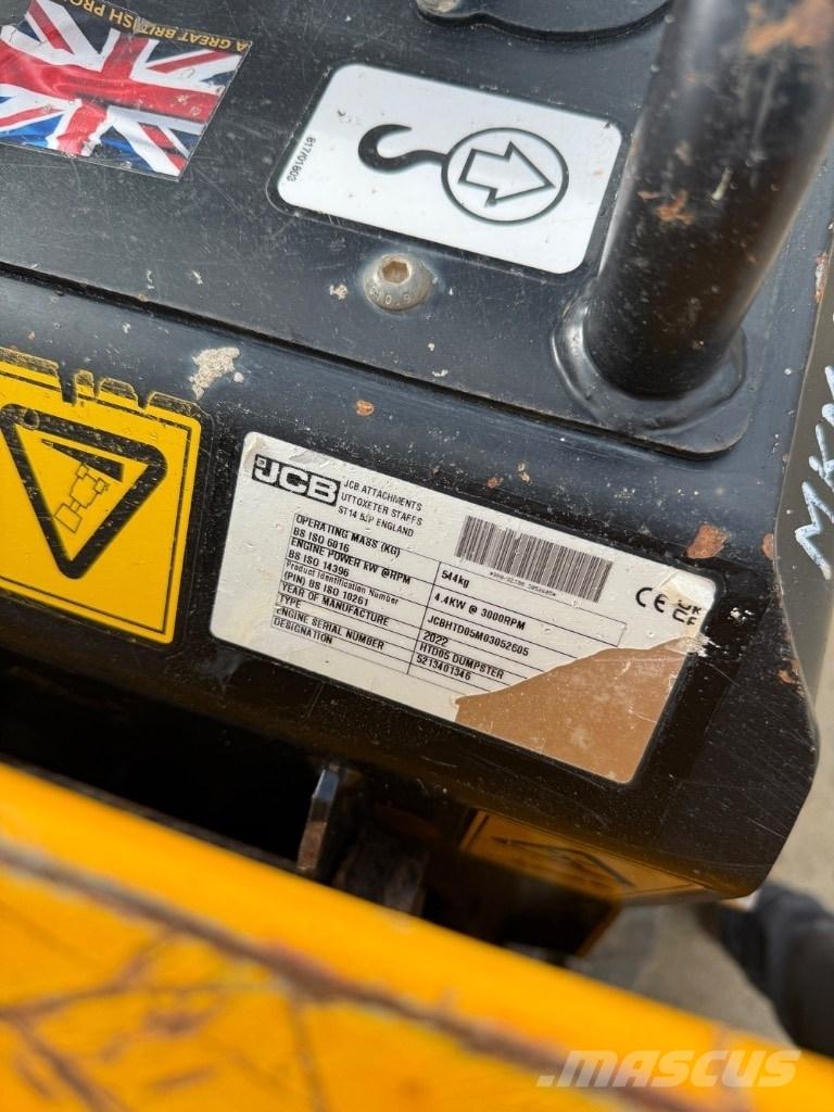 JCB HT D5 Vikšrinė savivartė technika