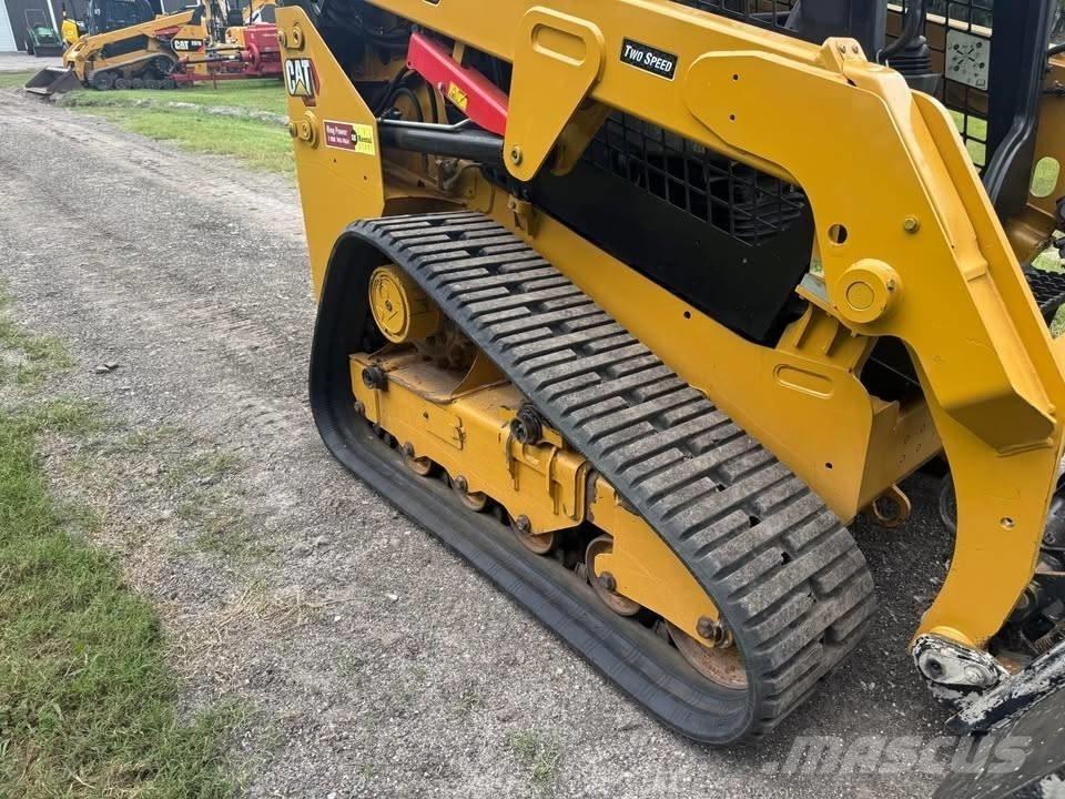 CAT 249 D3 Krautuvai su šoniniu pasukimu