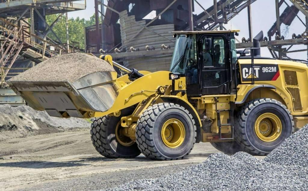 CAT 962 M UTHYRES Naudoti ratiniai krautuvai