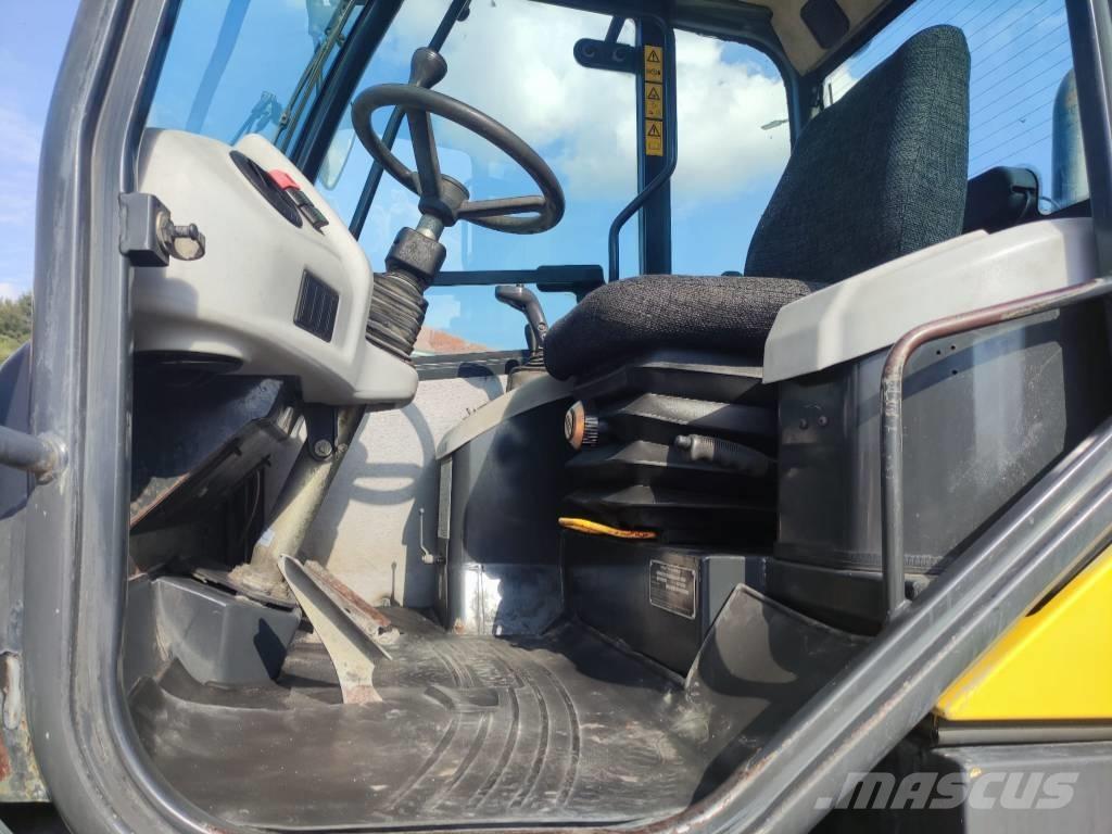 Komatsu WA 80-5 Naudoti ratiniai krautuvai