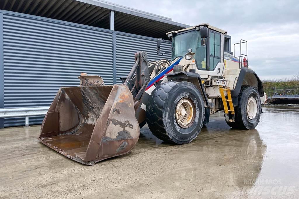 Volvo L 150H Naudoti ratiniai krautuvai