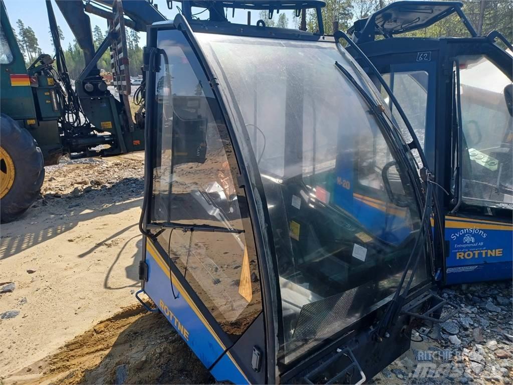 Rottne H14 Kabinos ir salonai
