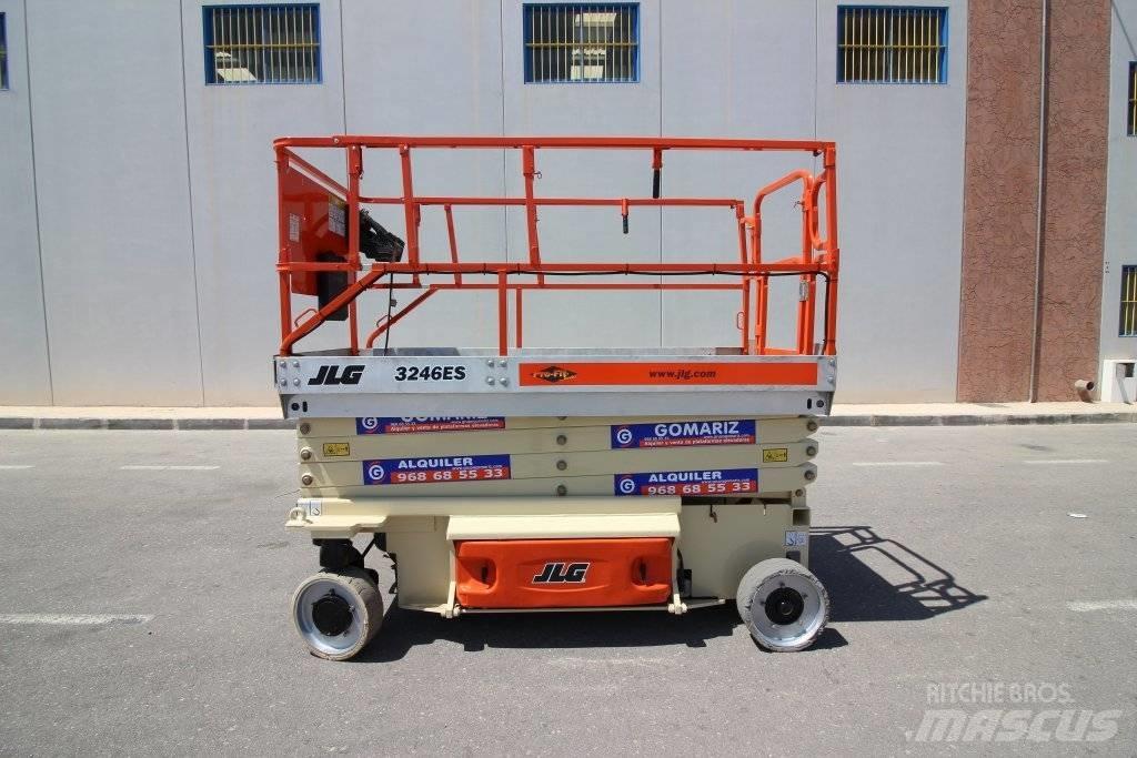 JLG 3246 ES Žirkliniai keltuvai