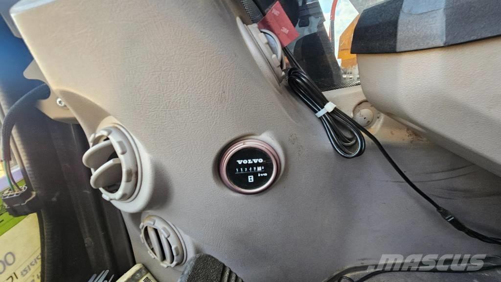 Volvo EW 205 D Ratiniai ekskavatoriai