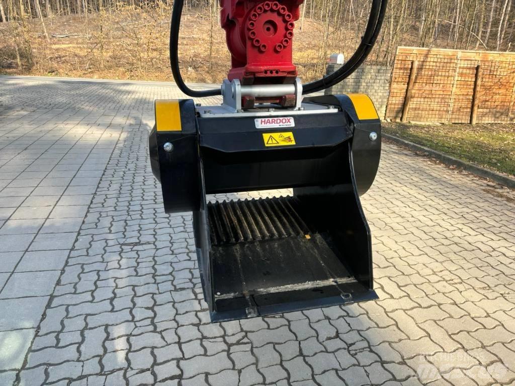 MB Crusher C 50 S4 Smulkinimo kaušai