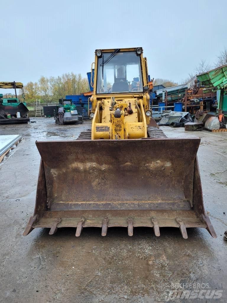CAT 953 Vikšriniai krautuvai