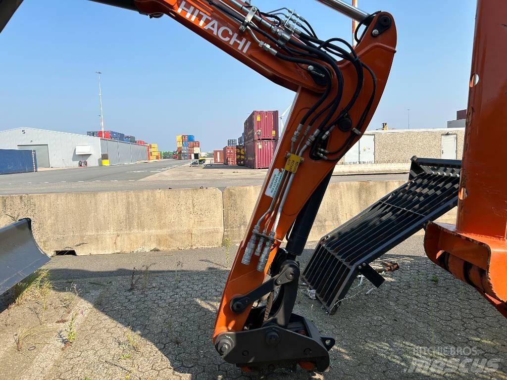 Hitachi ZX95W-7 Ratiniai ekskavatoriai