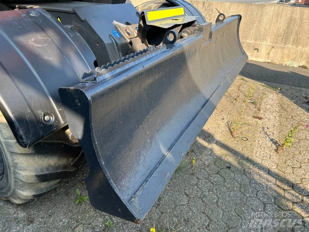 Hitachi ZX95W-7 Ratiniai ekskavatoriai