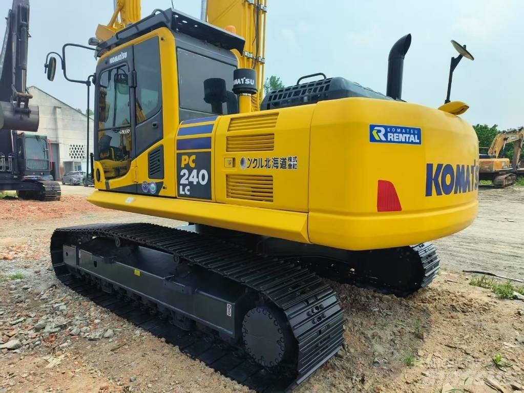 Komatsu PC 240-8 Vidutinės galios ekskavatoriai 7-12 t