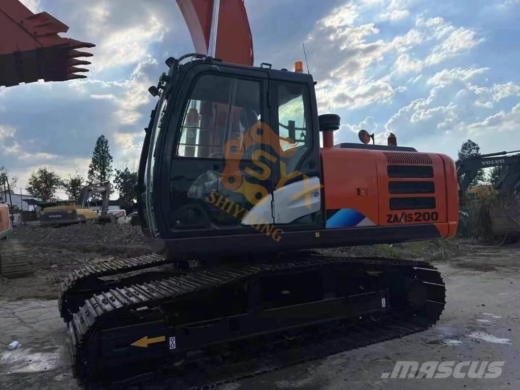 Hitachi ZX200-5G Vikšriniai ekskavatoriai
