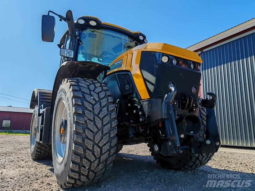 JCB Fastrac 4220 Traktoriai