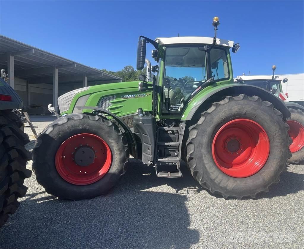Fendt 933 Vario Traktoriai