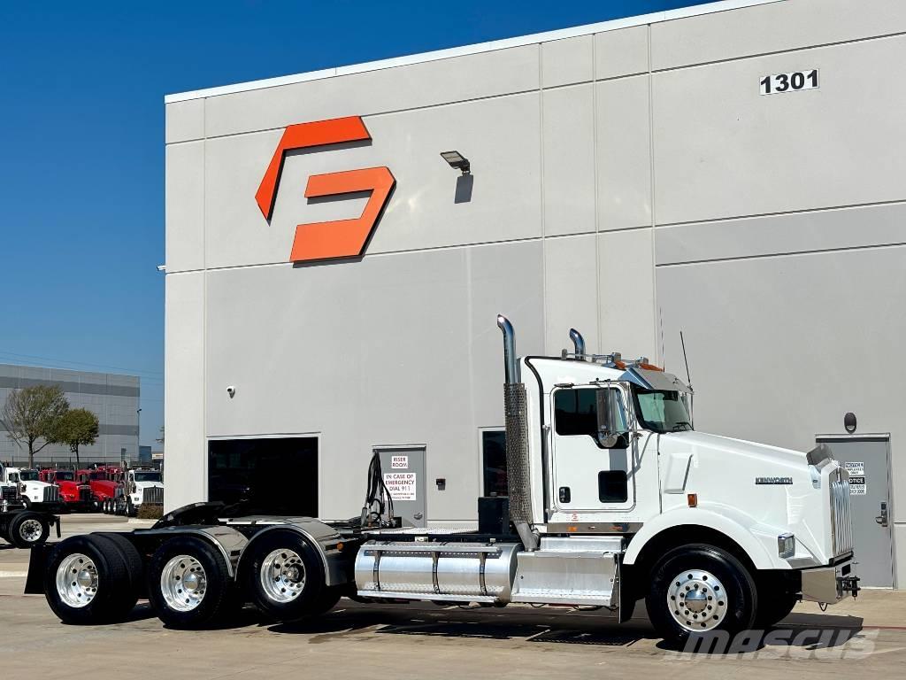 Kenworth T 800 Naudoti vilkikai