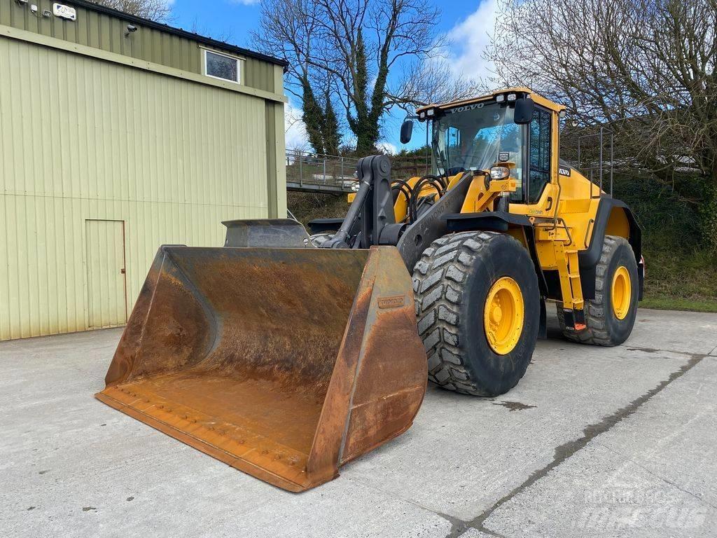 Volvo L 150 H Naudoti ratiniai krautuvai