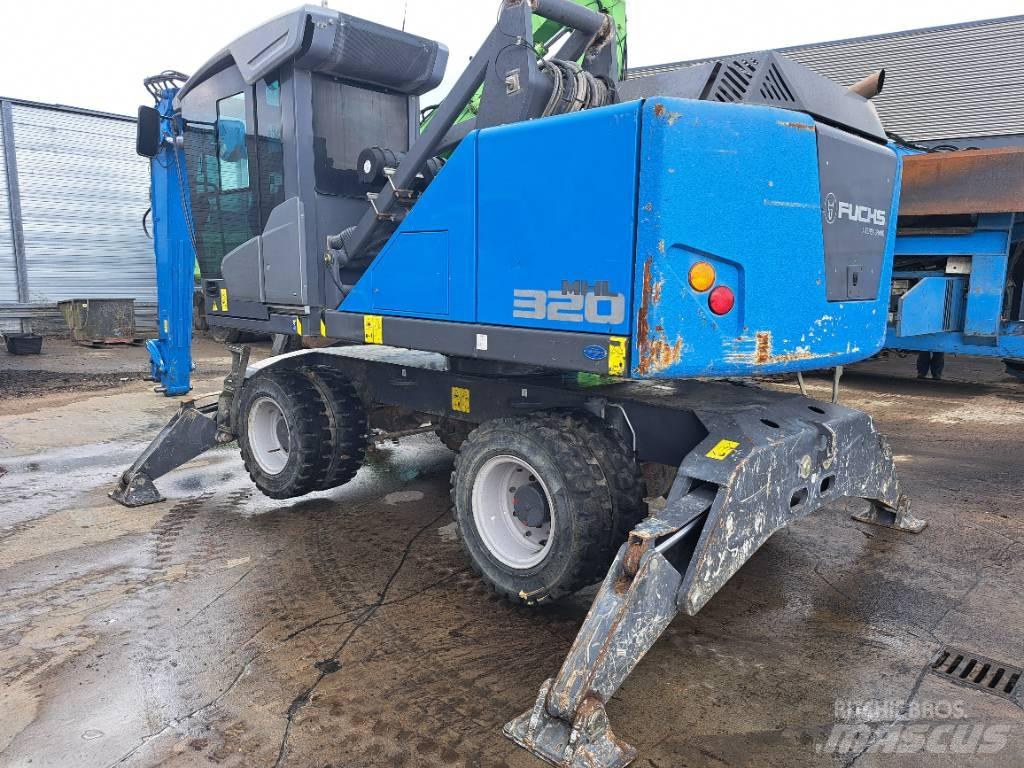 Fuchs MHL320F Atliekų / pramoniniai krautuvai